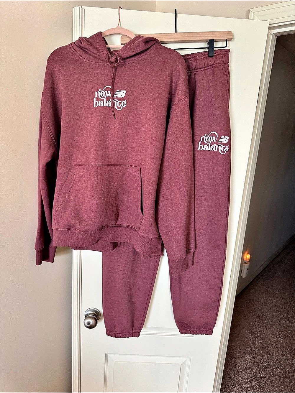 New Balance Flow Logo Running Since 1906 Hoodie and Sweatpants Set